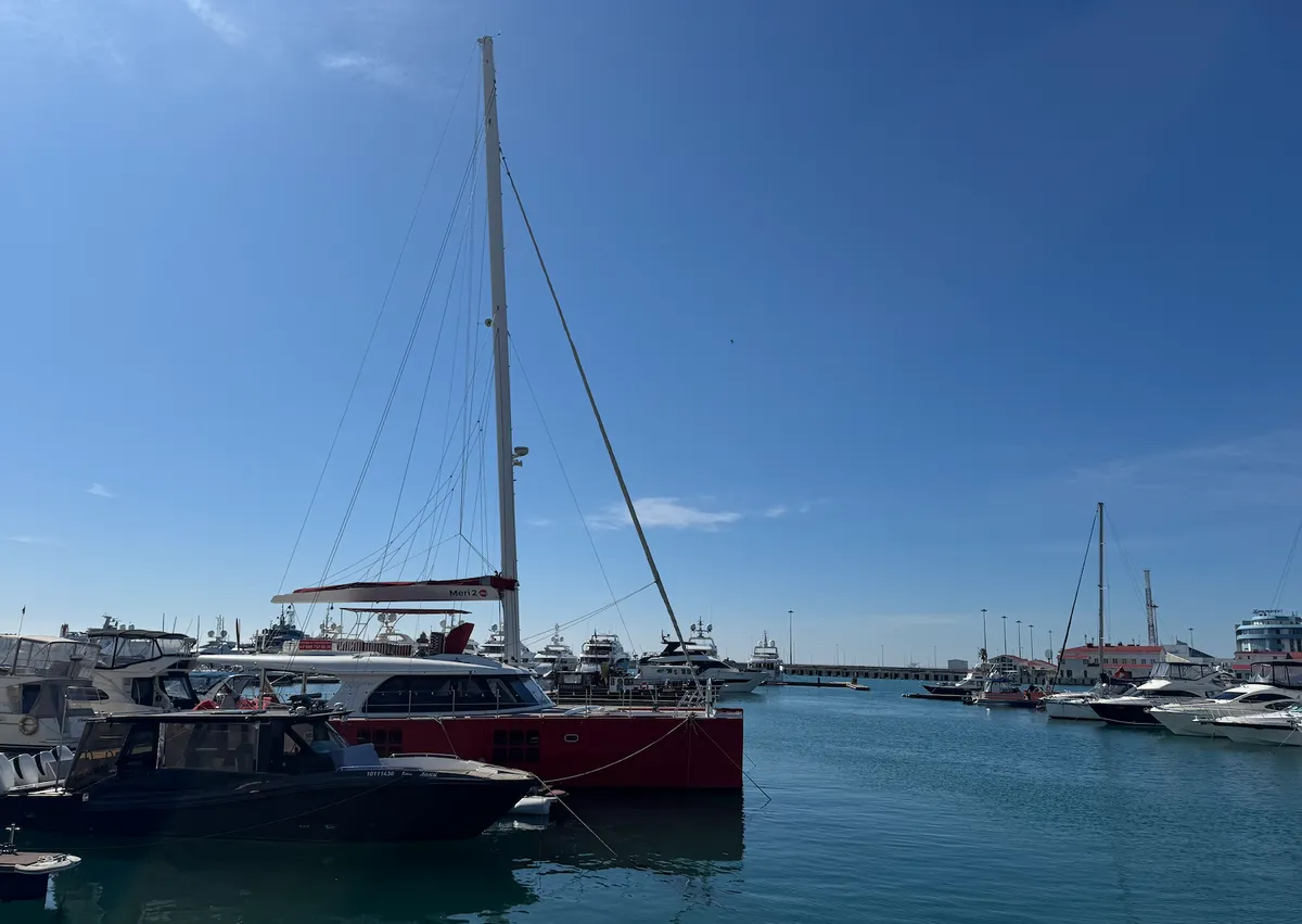 Из Лазаревского в Сочи: транспорт и маршруты 2026